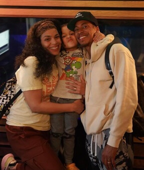 Dana Isaiah with his wife Jordin Sparks and their son